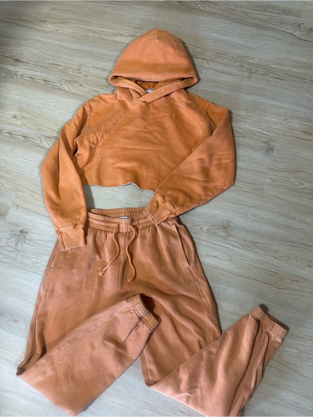 Tna loungewear set sweatpants and hoodie